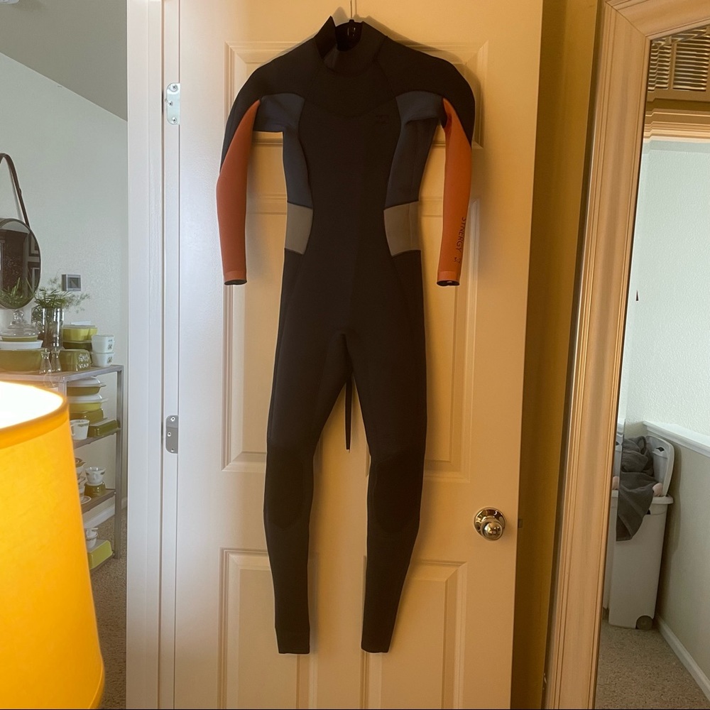Billabong Wetsuit NEVER WORN US2